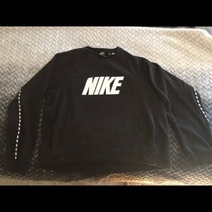 Nike sweat shirt